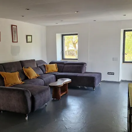 Ferienhaus Ukhutula Vollore-Montagne